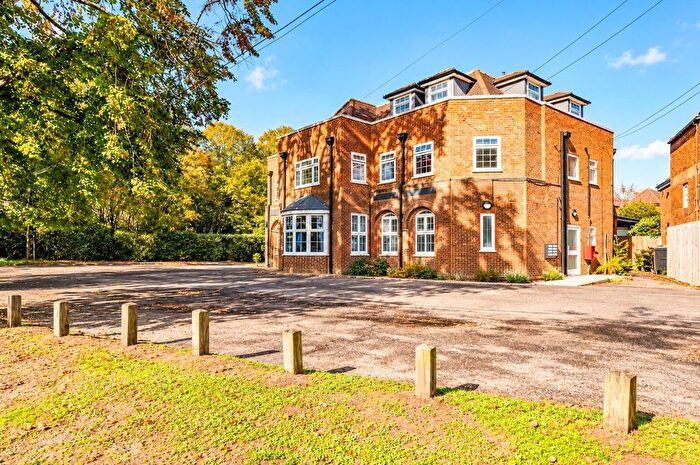 2 Bedroom Flat To Rent In Westfield, Woking, GU22