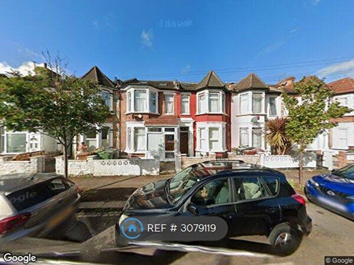 5 Bedroom Terraced House To Rent In Leasowes Road, London, E10