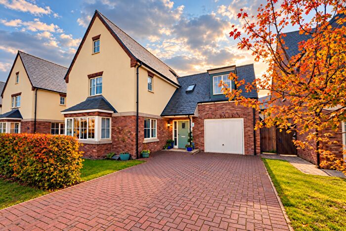 5 Bedroom Detached House For Sale In Well Field Way, Hankelow, Cheshire, CW3