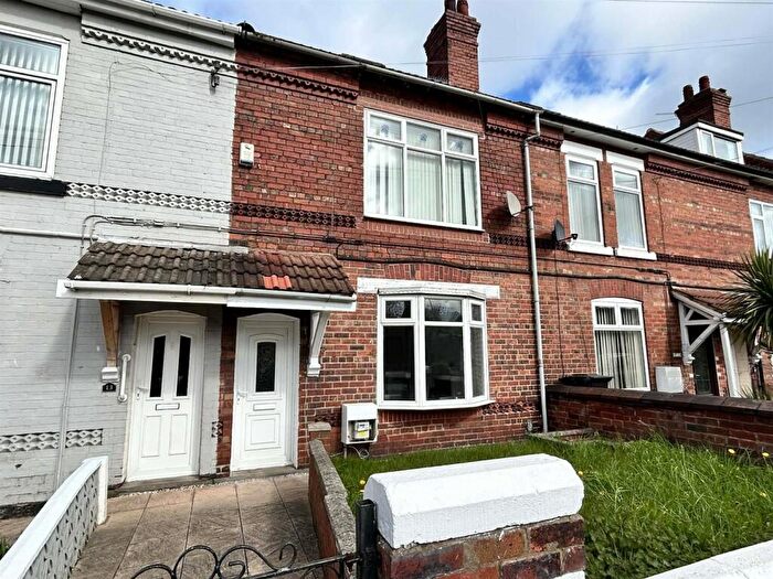4 Bedroom Terraced House For Sale In Tickhill Square, Denaby Main, Doncaster, DN12
