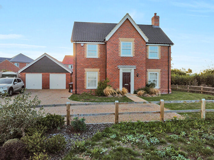4 Bedroom Detached House For Sale In Orange Tip Close, Thurston, IP31