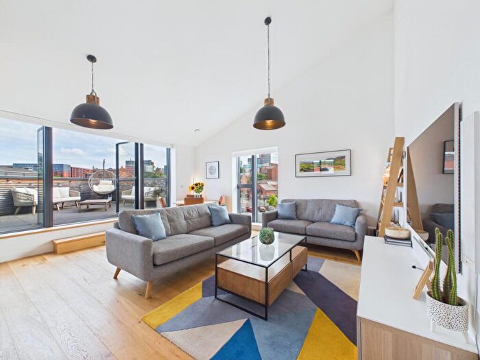 3 Bedroom Penthouse For Sale In Cutlers Gardens, Kelham Island, Sheffield, S3