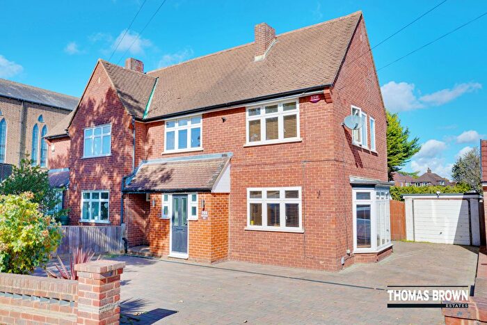 3 Bedroom Semi-Detached House For Sale In Charterhouse Road, Orpington, BR6