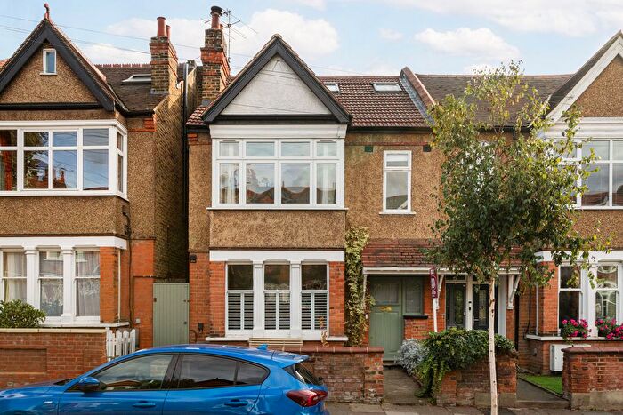 5 Bedroom Semi-Detached House For Sale In Cowper Road, Hanwell, London, W7