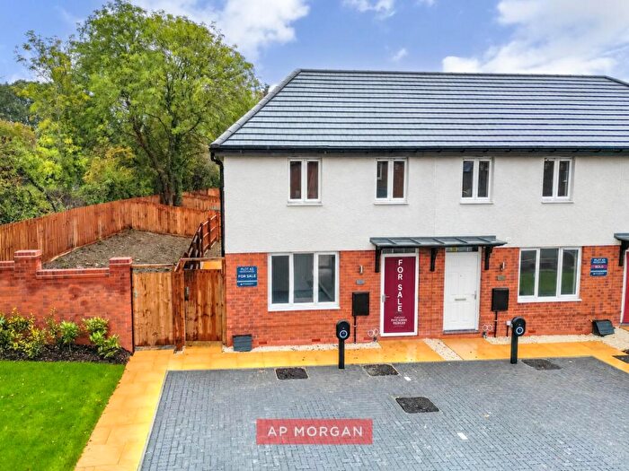 3 Bedroom Detached House For Sale In Arrowgreen View, Dagnell End Road, Redditch, Worcestershire, B98