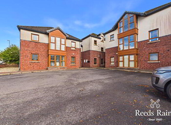 2 Bedroom Apartment / Flats To Rent In Four Winds Manor, Belfast, BT8