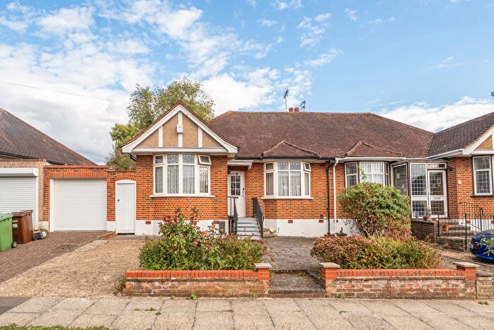 2 Bedroom Bungalow For Sale In Compton Rise, Pinner, HA5