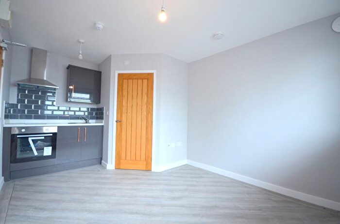 1 Bedroom Flat To Rent In Ladys Lane, Northampton, Northamptonshire, NN1