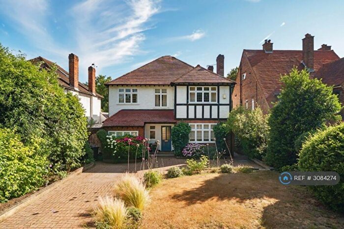 5 Bedroom Detached House To Rent In Park Road, Beckenham, BR3