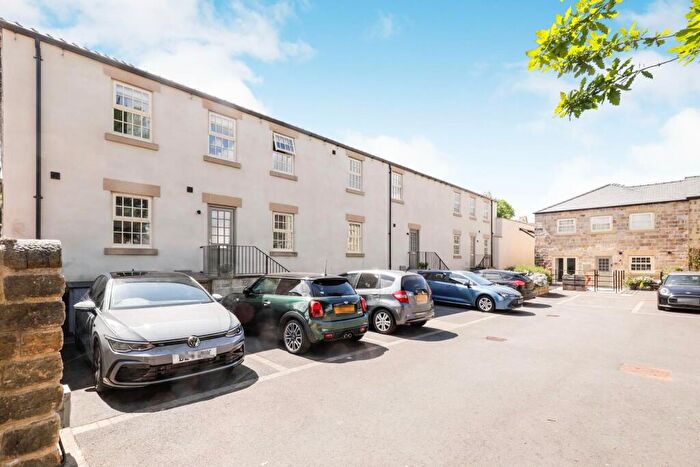 2 Bedroom House For Sale In Swincliffe Mews, Harrogate, HG1