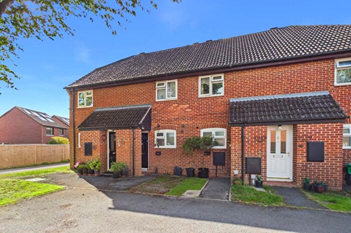 Studio For Sale In Boscawen Way, Thatcham, Berkshire, RG19