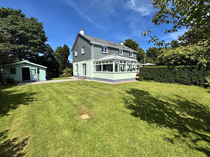 4 Bedroom Detached House For Sale In Halt Road, Goonhavern, TR4