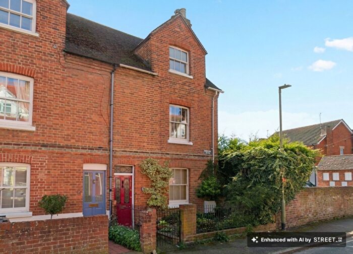 3 Bedroom End Of Terrace House For Sale In Exbourne Road, Abingdon, OX14