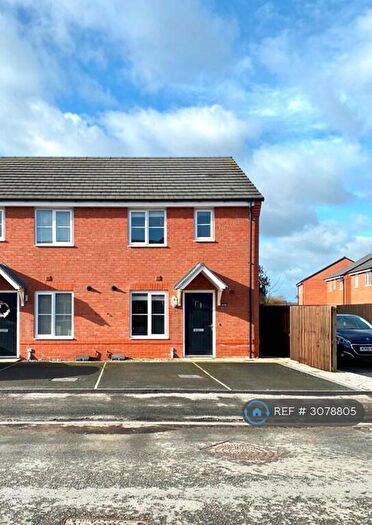 3 Bedroom Semi-Detached House To Rent In Broad Street, Crewe, CW1