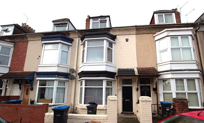 6 Bedroom Terraced House For Sale In Kensington Road, Middlesbrough, TS5