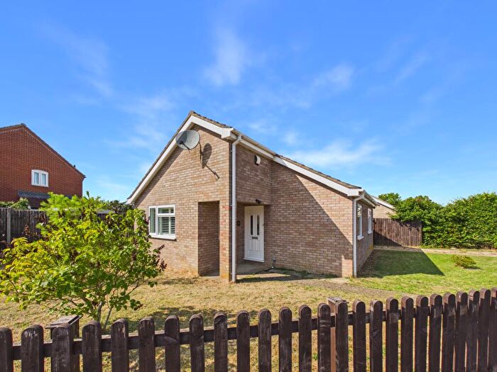 2 Bedroom Detached Bungalow To Rent In Walnut Close, Foulden, Norfolk, IP26