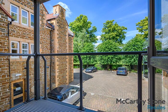1 Bedroom Flat For Sale In Wardington Court, Welford Road, Northampton, NN2