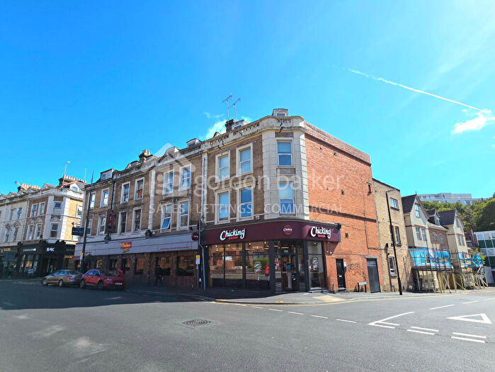 Flat To Rent In Old Christchurch Road, Bournemouth, Bournemouth Christchurch Poole, BH1