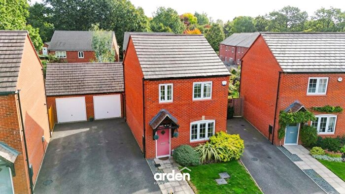 3 Bedroom Detached House For Sale In Cherry Drive, Tidbury Green, B90