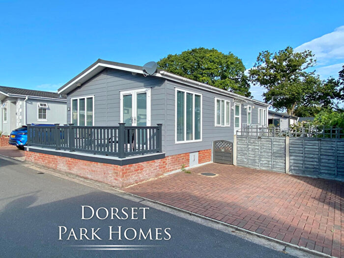 2 Bedroom Park Home For Sale In The Lookout Park, Corfe Road, Stoborough, Wareham, Dorset, BH20