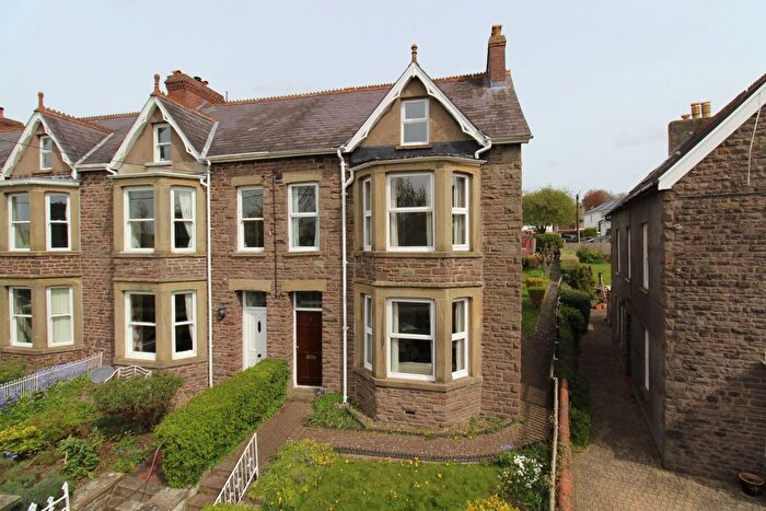 5 Bedroom End Of Terrace House For Sale In Alexandra Road, Brecon, LD3