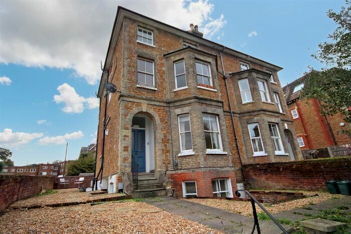 1 Bedroom Flat To Rent In Epsom Road, Guildford, GU1