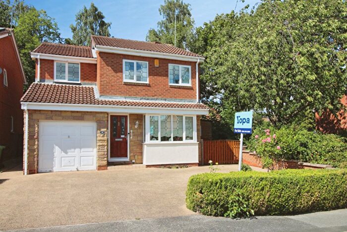 4 Bedroom Detached House For Sale In Meadow Vale, Outwood, Wakefield, WF1