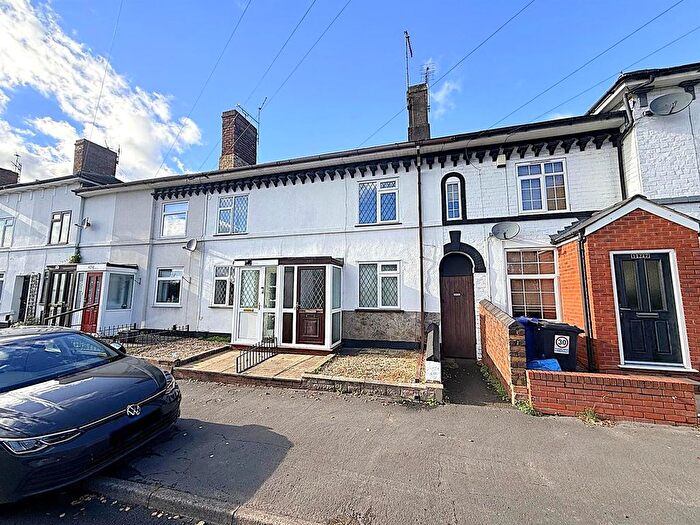 2 Bedroom Property To Rent In High Street, Wollaston, Stourbridge, DY8
