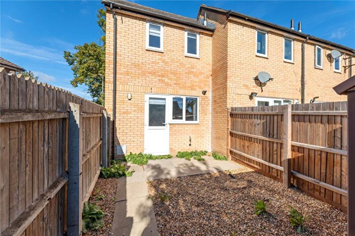 1 Bedroom Semi-Detached House For Sale In Primary Court, Cambridge, Cambridgeshire, CB4