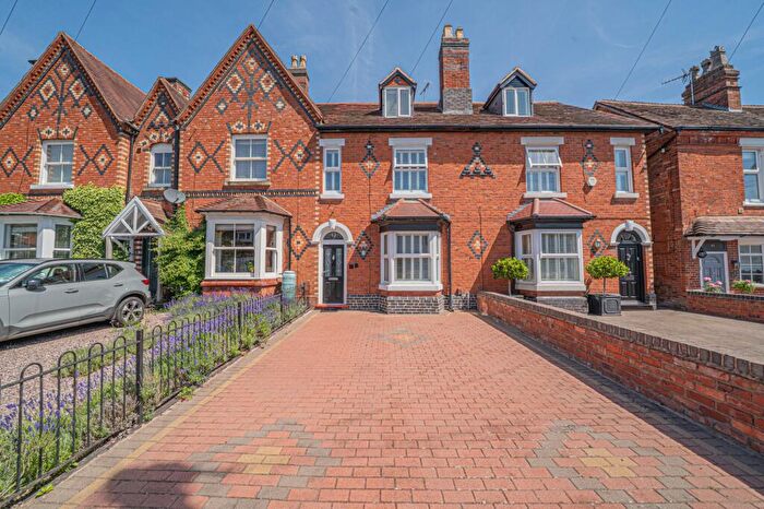 4 Bedroom House For Sale In Kenilworth Road, Knowle, B93