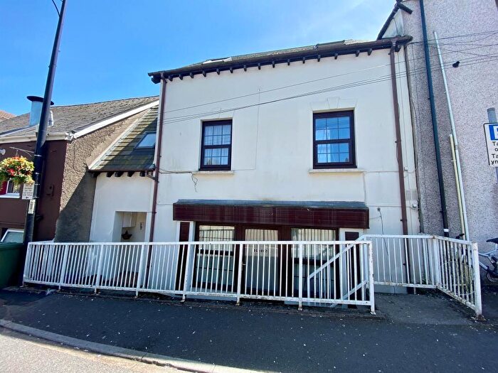 2 Bedroom Maisonette For Sale In Thomas Street, Chepstow, NP16