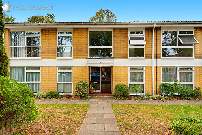 1 Bedroom Apartment For Sale In Brambledown Road, South Wallington, SM6