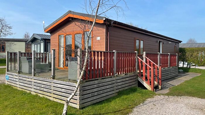 2 Bedroom Lodge For Sale In Sherwood, South Lakeland Leisure Village, Carnforth, LA6