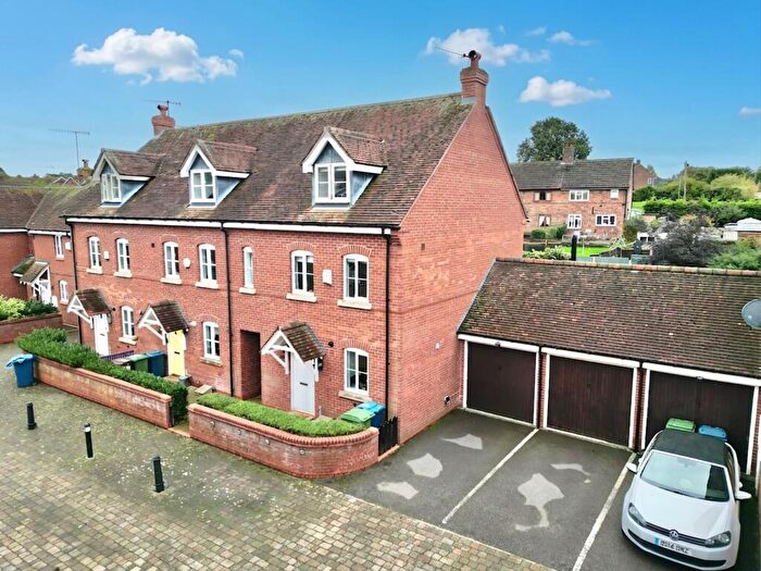 3 Bedroom Semi-Detached House For Sale In Spring Hollow, Eccleshall, ST21