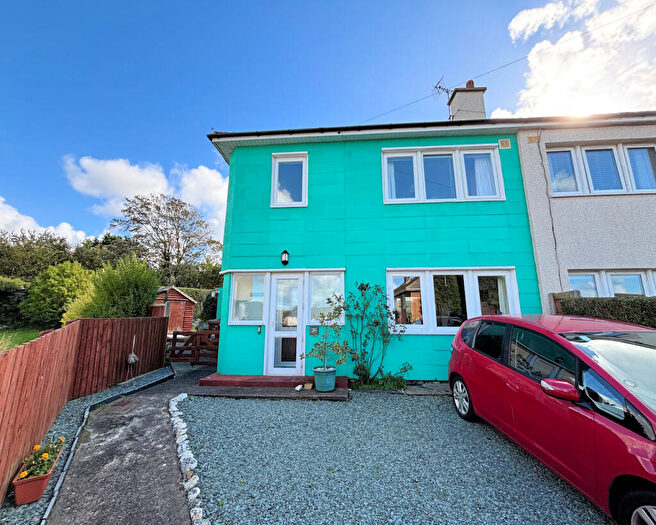 3 Bedroom Semi-Detached House For Sale In Ffordd Alban, Tywyn, Gwynedd, LL36