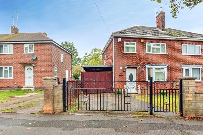 3 Bedroom Semi-Detached House For Sale In Rowlett Road, Corby, NN17