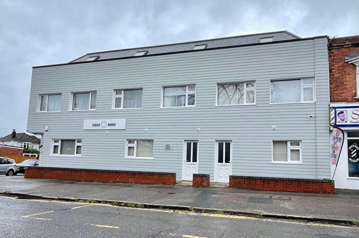 2 Bedroom Flat To Rent In Wimborne Road, BH9