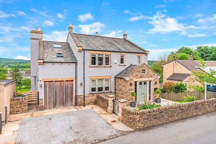 5 Bedroom Detached House For Sale In Crosshills Road, Cononley, Keighley, North Yorkshire, BD20
