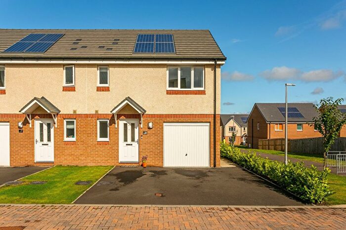 3 Bedroom Semi-Detached House For Sale In East Calder, Livingston, EH53