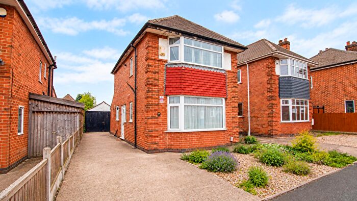 2 Bedroom Detached House For Sale In Radcliffe Drive, Derby, DE22