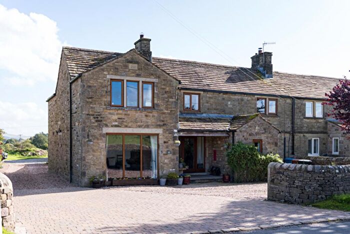 4 Bedroom Semi-Detached House For Sale In Eshton Road, Gargrave, Skipton, North Yorkshire, BD23