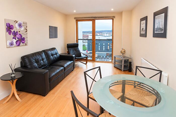 1 Bedroom Flat To Rent In Mackenzie House, Leeds Dock, LS10