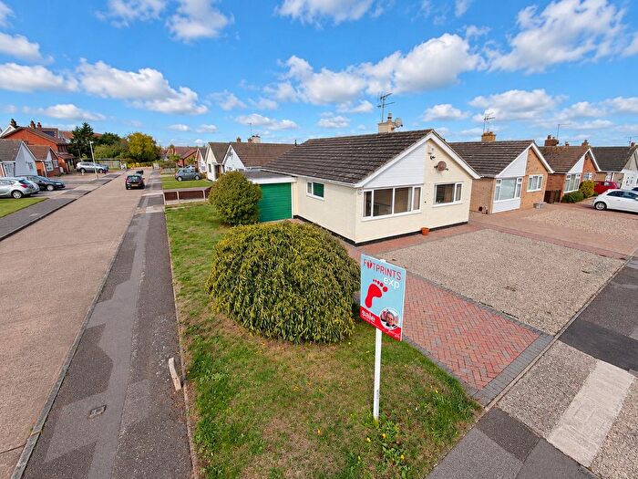 2 Bedroom Bungalow For Sale In Meadow Close, Herne Bay, CT6