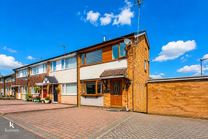 5 Bedroom End Of Terrace House For Sale In Dawlish Close, Blackburn, BB2