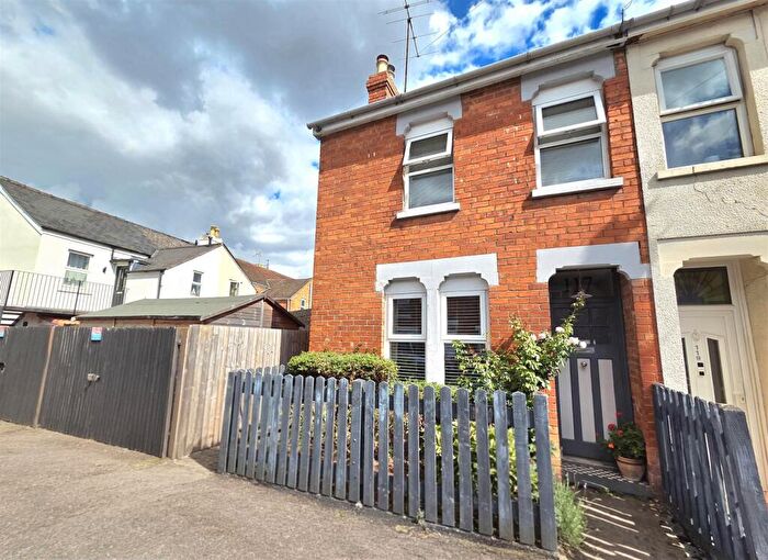 3 Bedroom End Of Terrace House For Sale In Cecil Road, Gloucester, GL1