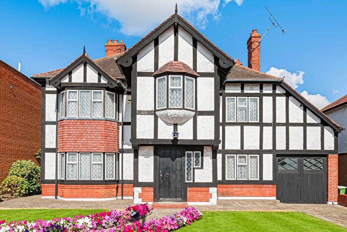 5 Bedroom Detached House For Sale In Woolwich Road, London, SE2