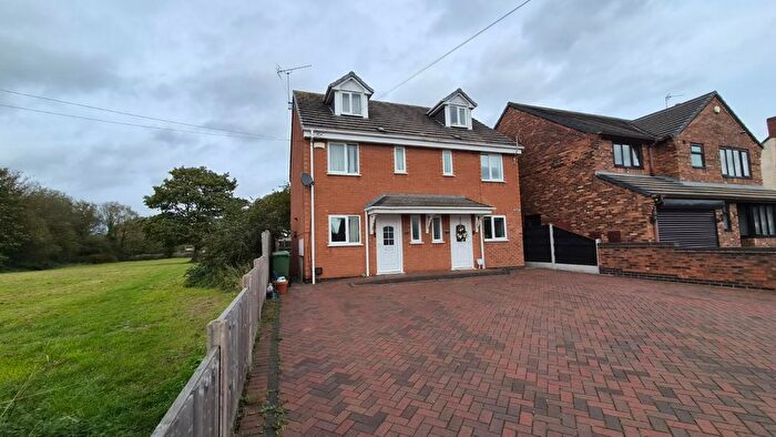 3 Bedroom Town House To Rent In Cannock Road, Heath Hayes, Cannock, Staffordshire, WS12