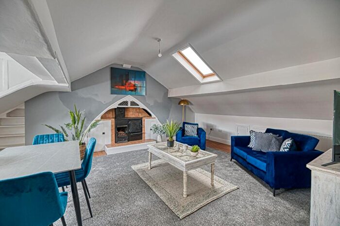 2 Bedroom Apartment To Rent In Flat, Glen Eldon Road, Lytham St. Annes, FY8