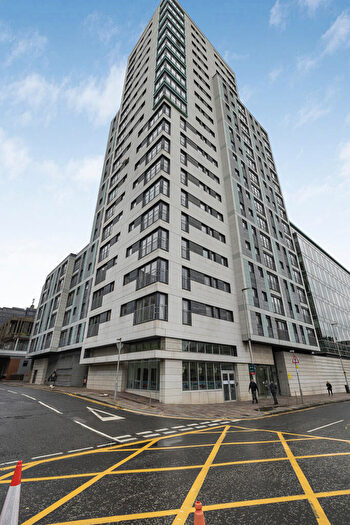 2 Bedroom Flat For Sale In Argyle Street, Glasgow, Glasgow City, G2
