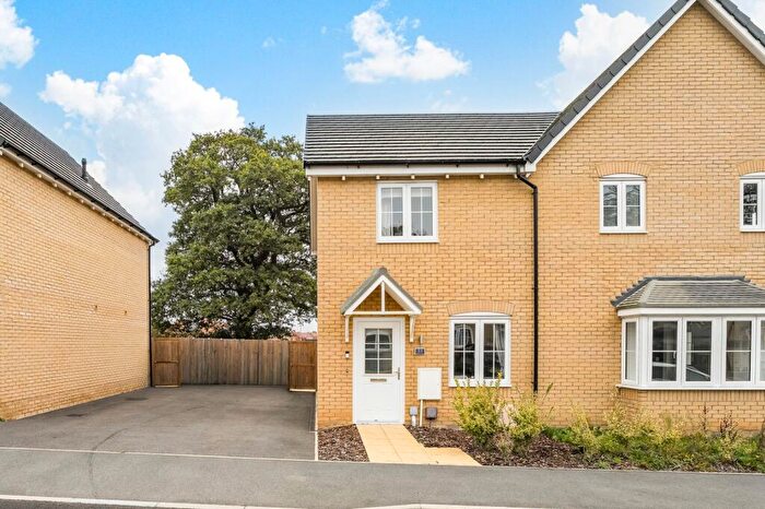 2 Bedroom Semi-Detached House For Sale In Turner Crescent, Postwick, NR13